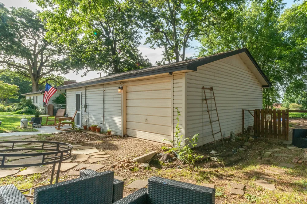 131 Lakeway Lane Gun Barrel City, TX 75156