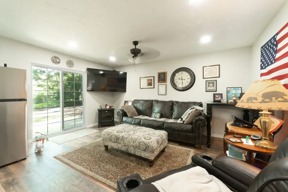131 Lakeway Lane Gun Barrel City, TX 75156