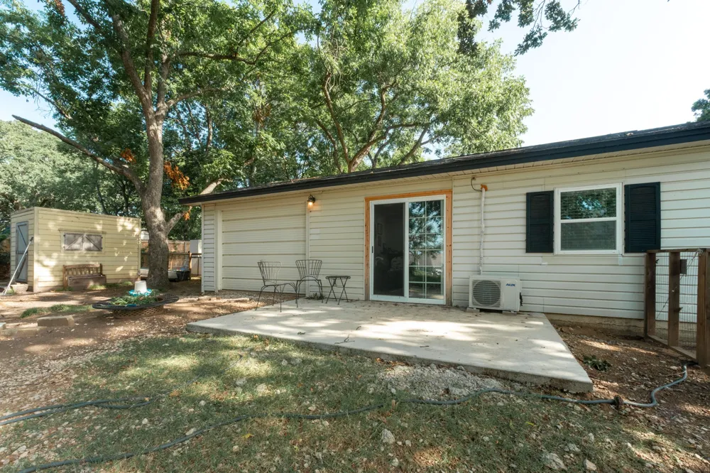 131 Lakeway Lane Gun Barrel City, TX 75156