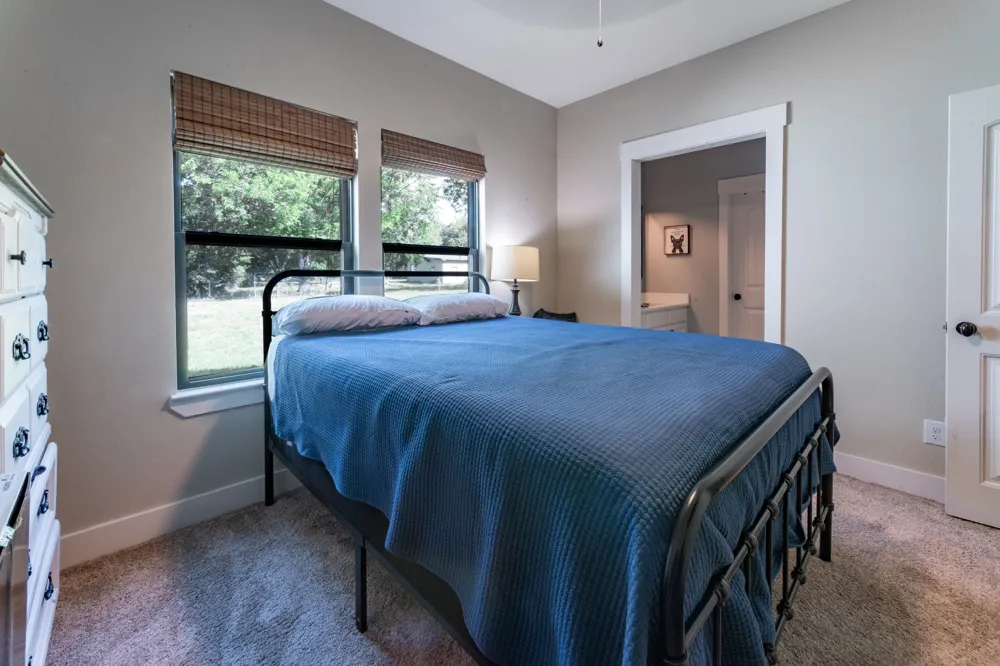 131 Lakeway Lane Gun Barrel City, TX 75156