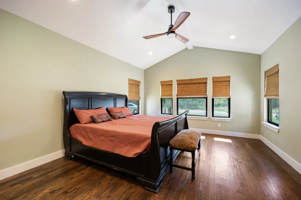 131 Lakeway Lane Gun Barrel City, TX 75156
