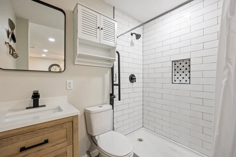 131 Lakeway Lane Gun Barrel City, TX 75156