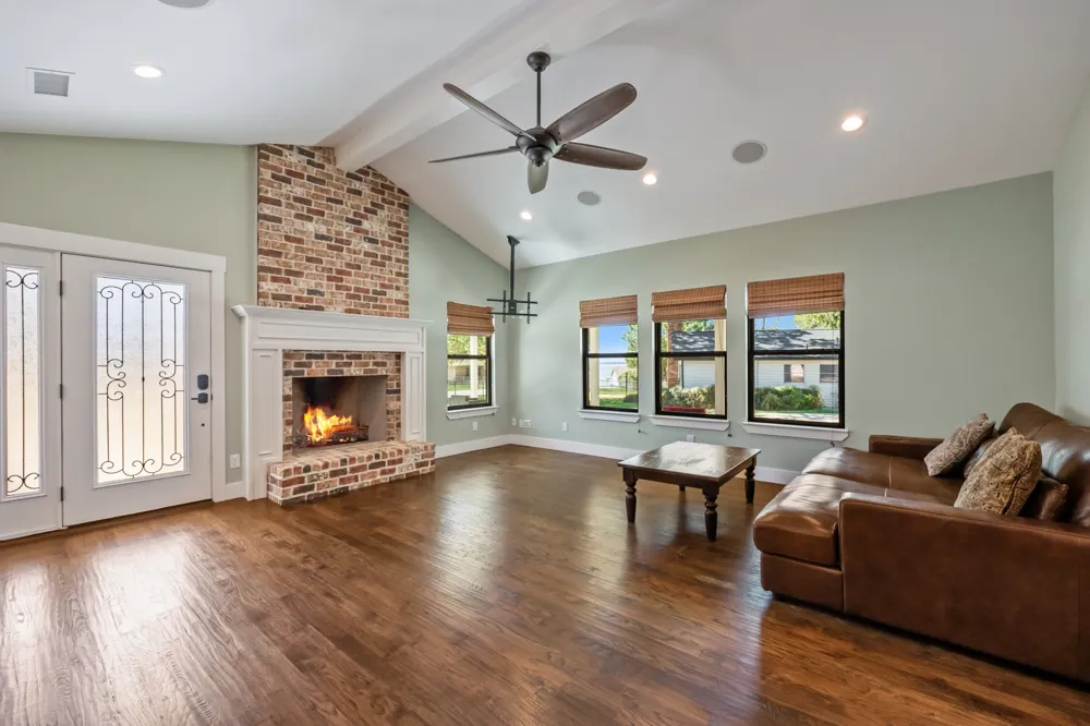 131 Lakeway Lane Gun Barrel City, TX 75156