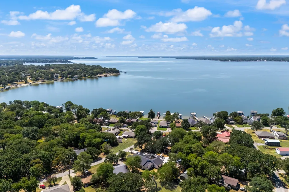 131 Lakeway Lane Gun Barrel City, TX 75156