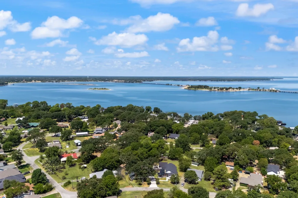 131 Lakeway Lane Gun Barrel City, TX 75156