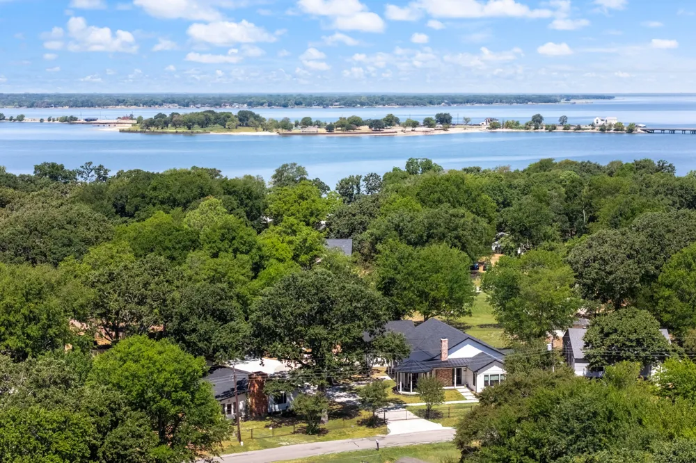 131 Lakeway Lane Gun Barrel City, TX 75156