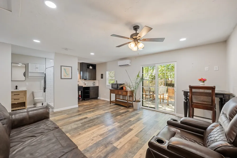 131 Lakeway Lane Gun Barrel City, TX 75156