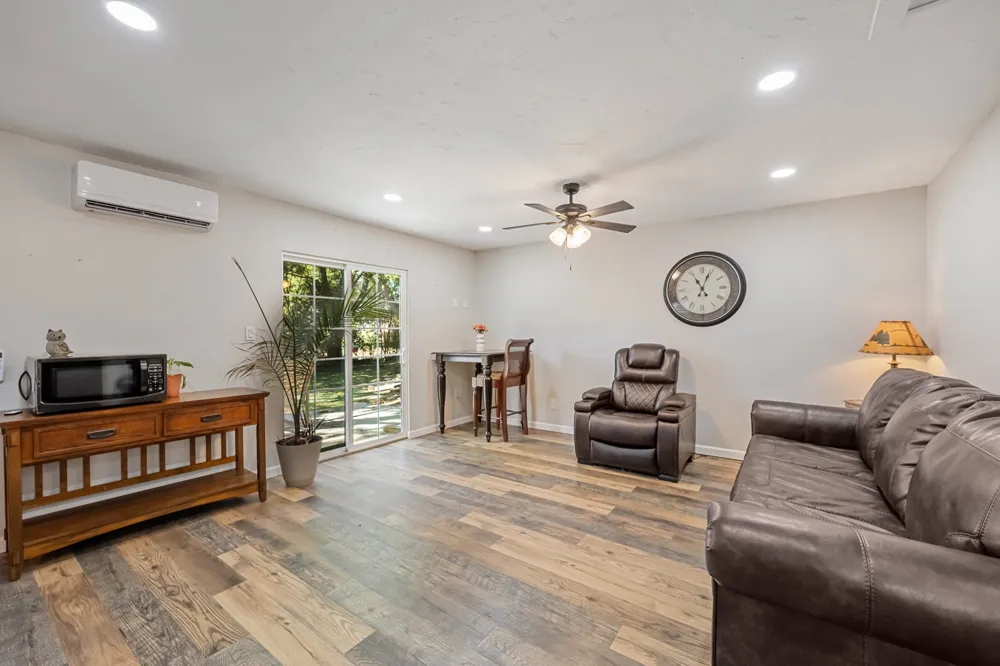 131 Lakeway Lane Gun Barrel City, TX 75156