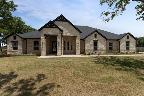 300 Seacross Court