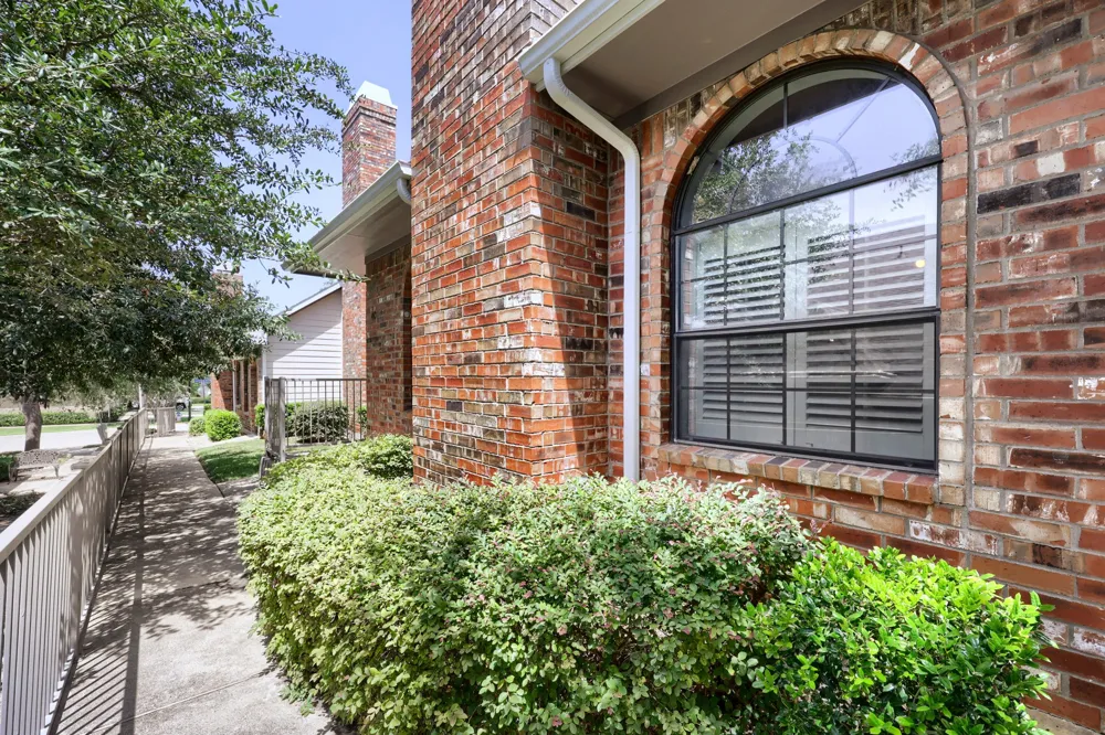 2800 Keller Springs Road #4C Carrollton, TX 75006