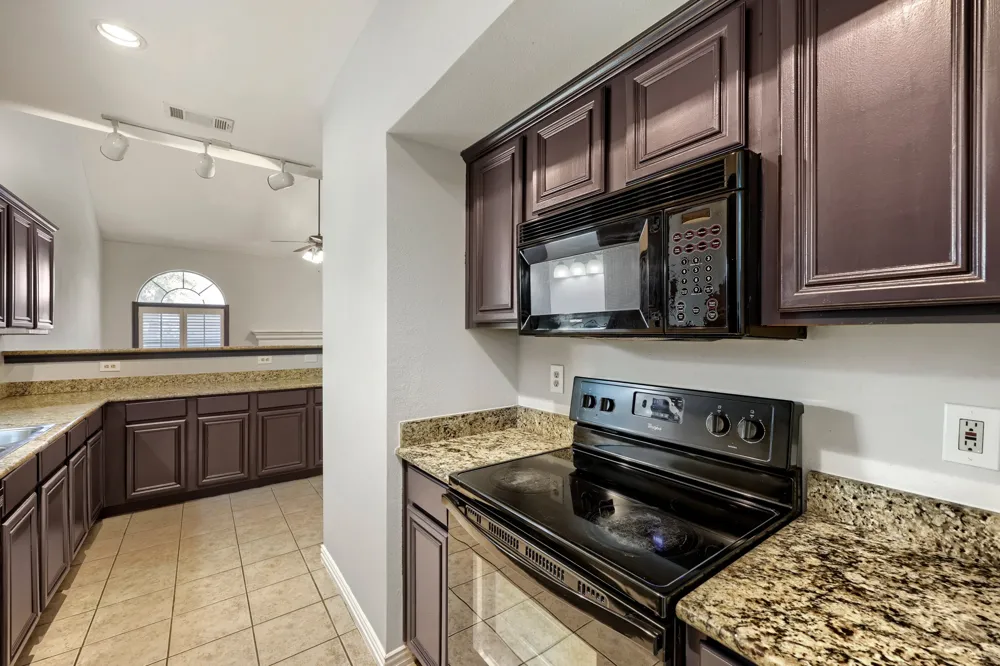 2800 Keller Springs Road #4C Carrollton, TX 75006