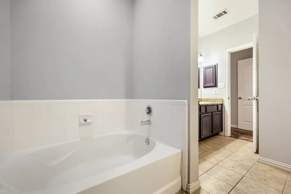 2800 Keller Springs Road #4C Carrollton, TX 75006