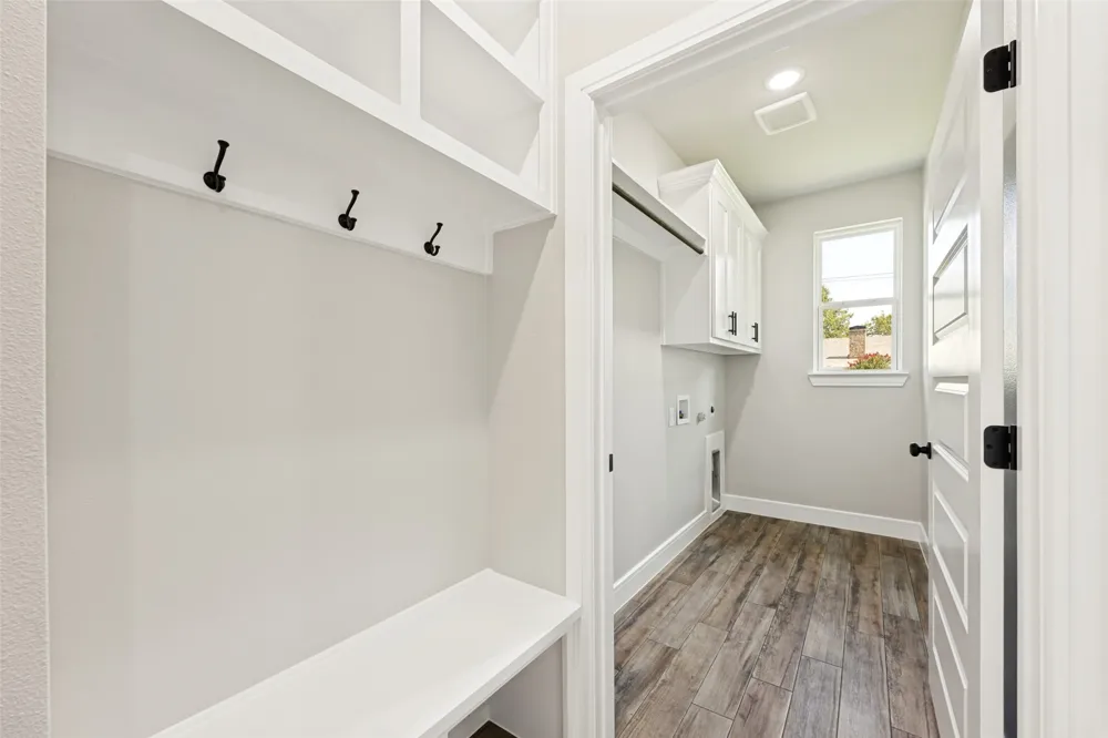 310 Cottonwood Leonard, TX 75452
