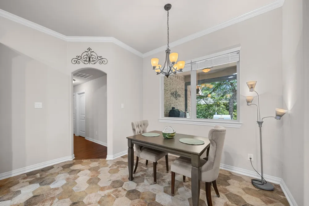 508 Oak Forest Court Kennedale, TX 76060