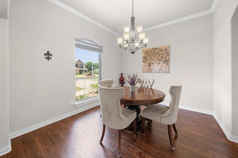 508 Oak Forest Court Kennedale, TX 76060