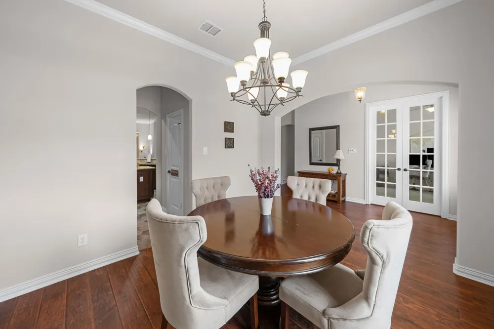 508 Oak Forest Court Kennedale, TX 76060