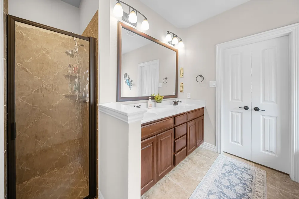 508 Oak Forest Court Kennedale, TX 76060