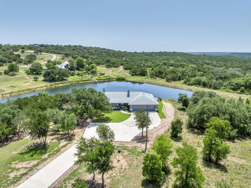 1665 Overlook Ridge Bluff Dale, TX 76433