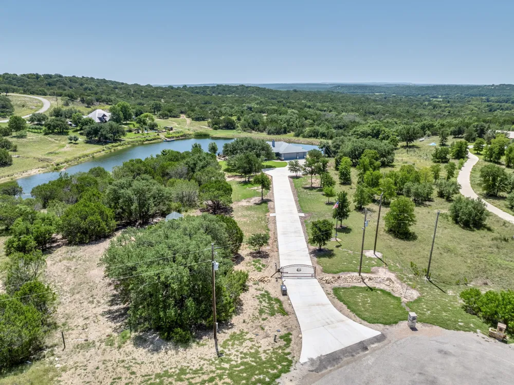 1665 Overlook Ridge Bluff Dale, TX 76433