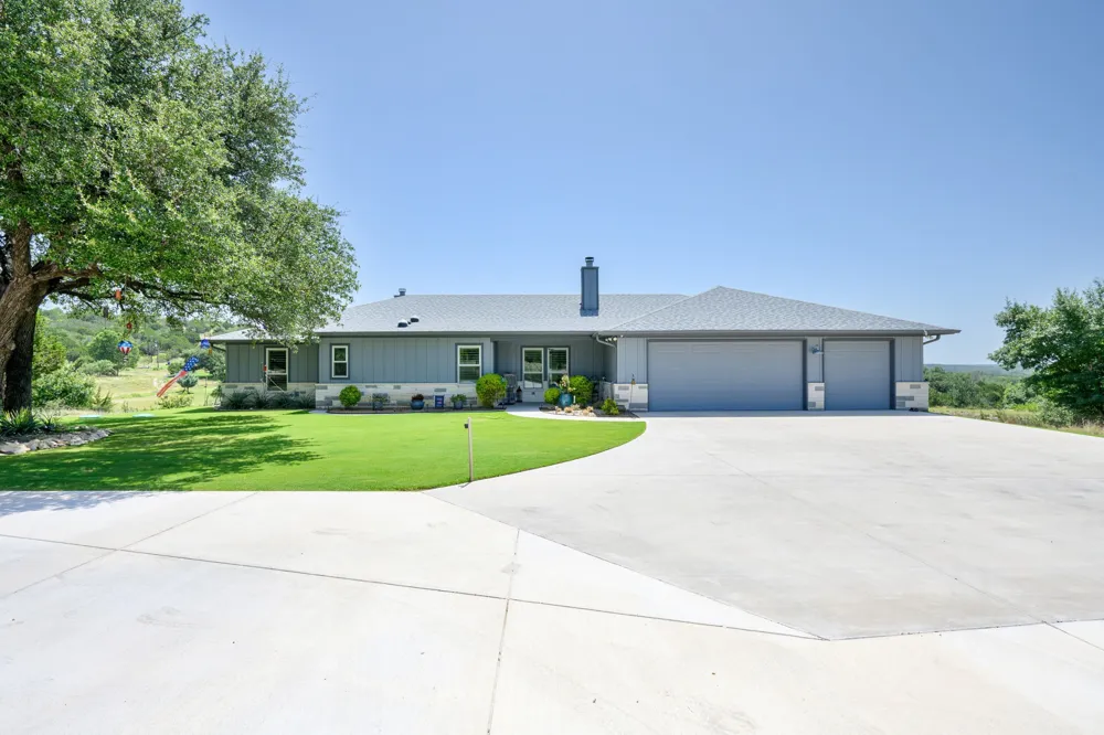 1665 Overlook Ridge Bluff Dale, TX 76433