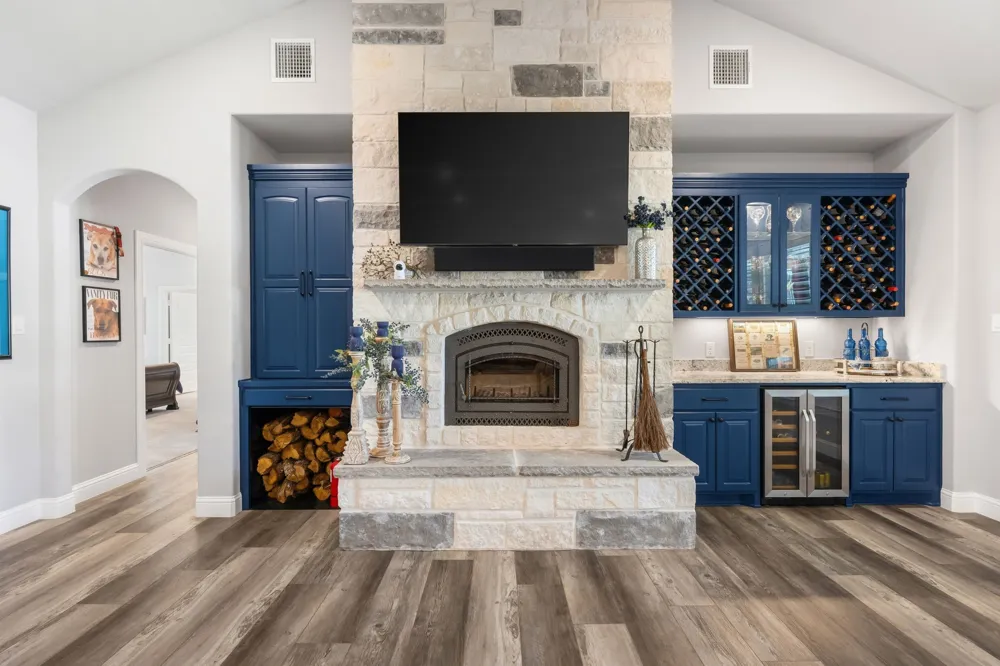 1665 Overlook Ridge Bluff Dale, TX 76433