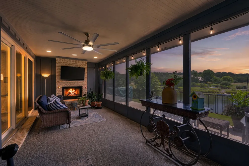 1665 Overlook Ridge Bluff Dale, TX 76433