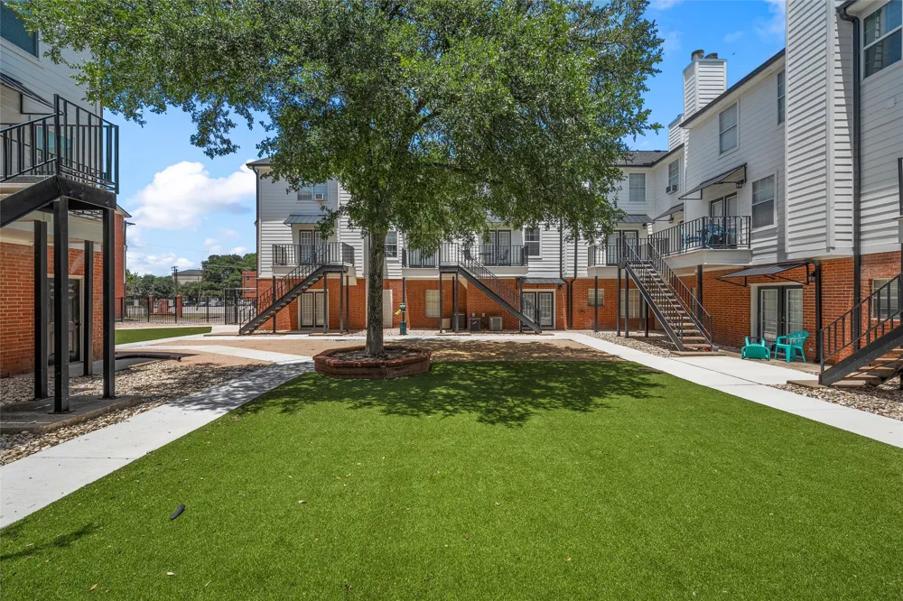 600 Bagby Avenue #7A Waco, TX 76706