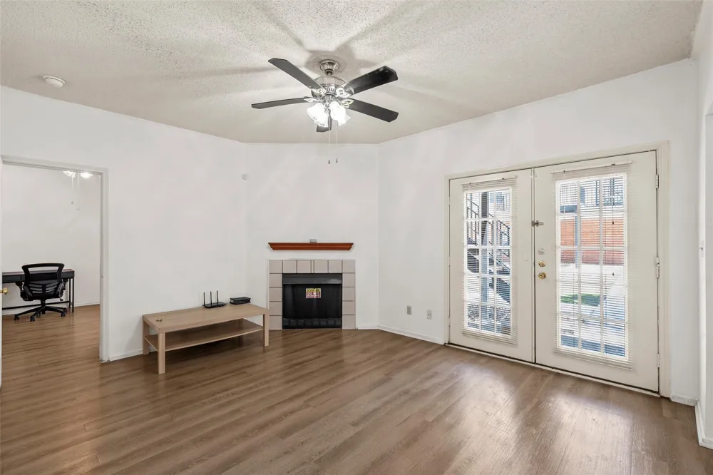 600 Bagby Avenue #7A Waco, TX 76706