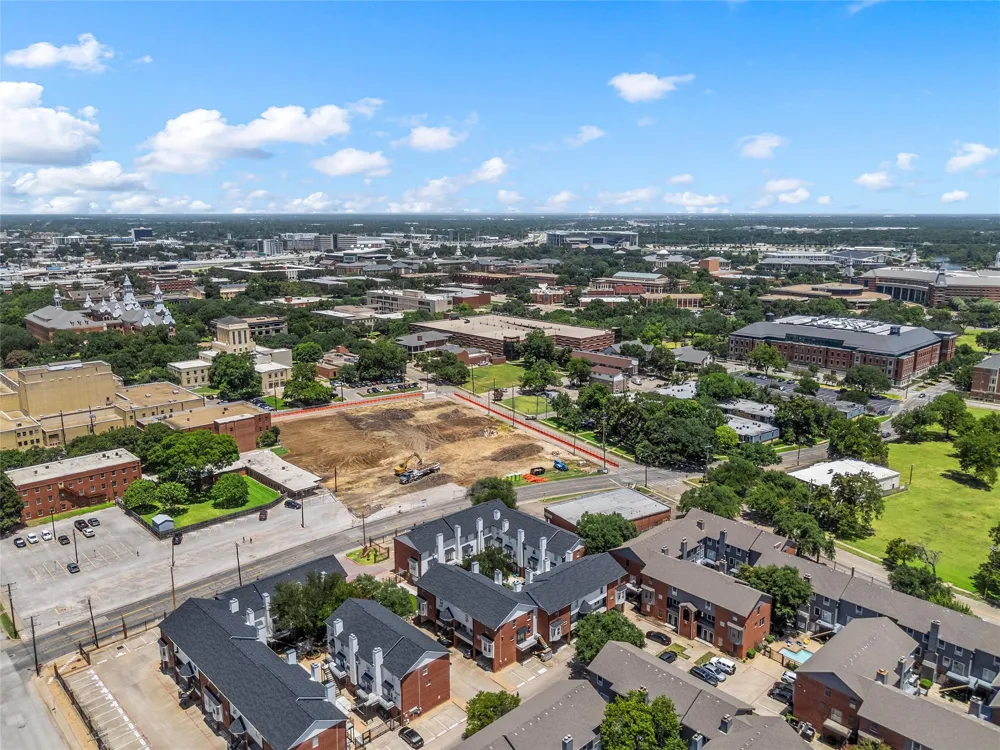 600 Bagby Avenue #7A Waco, TX 76706