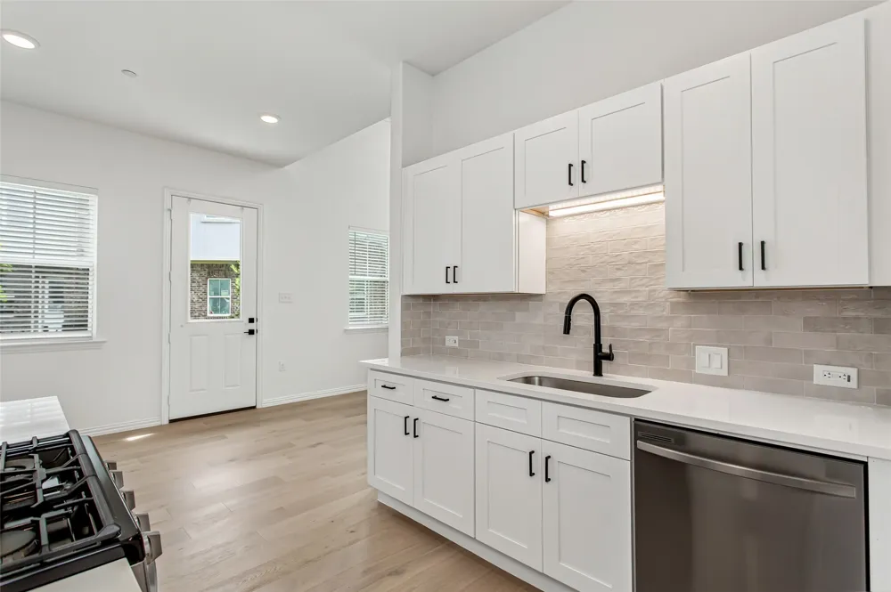 2404 Acorn Court Sachse, TX 75048