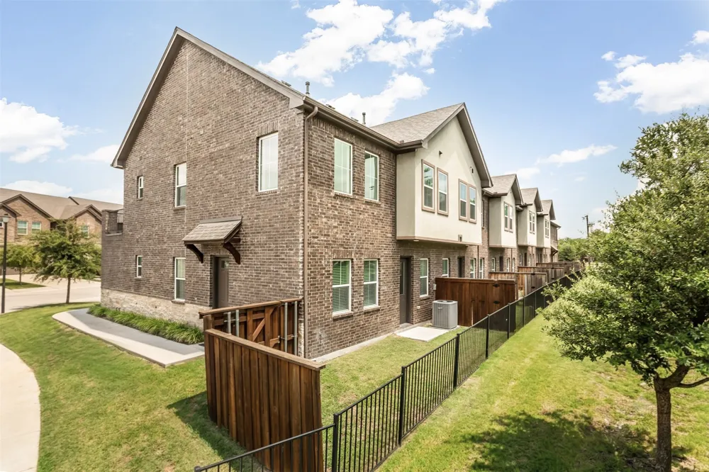 2404 Acorn Court Sachse, TX 75048