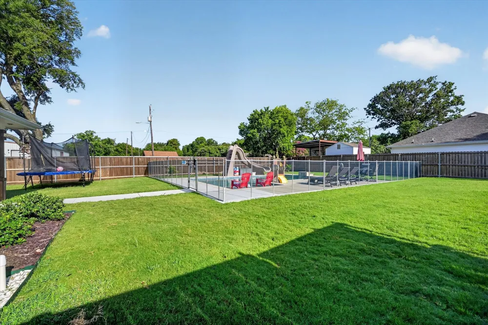 701 E Main Street Tioga, TX 76271