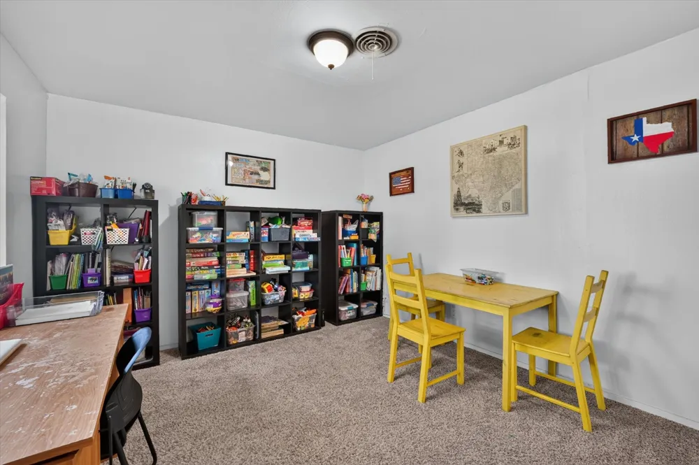 701 E Main Street Tioga, TX 76271
