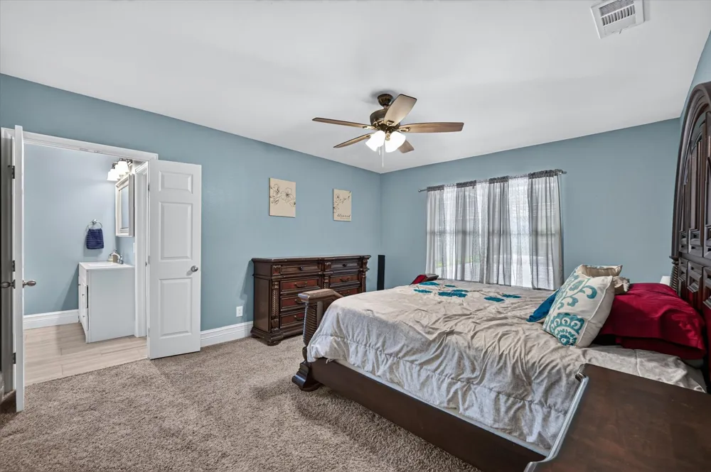 701 E Main Street Tioga, TX 76271