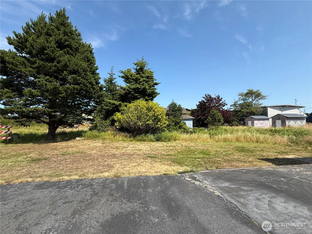 201 W Seattle Avenue Westport, WA 98595