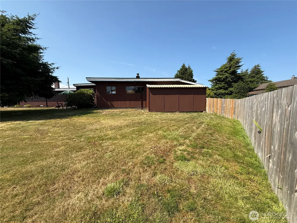 201 W Seattle Avenue Westport, WA 98595