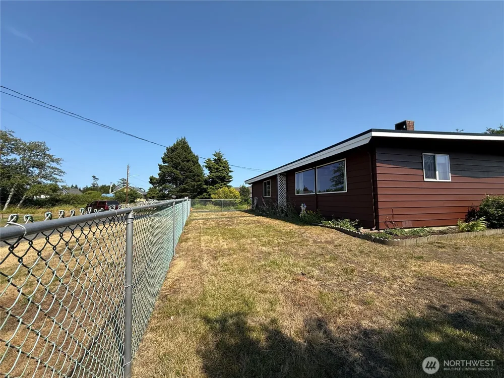 201 W Seattle Avenue Westport, WA 98595