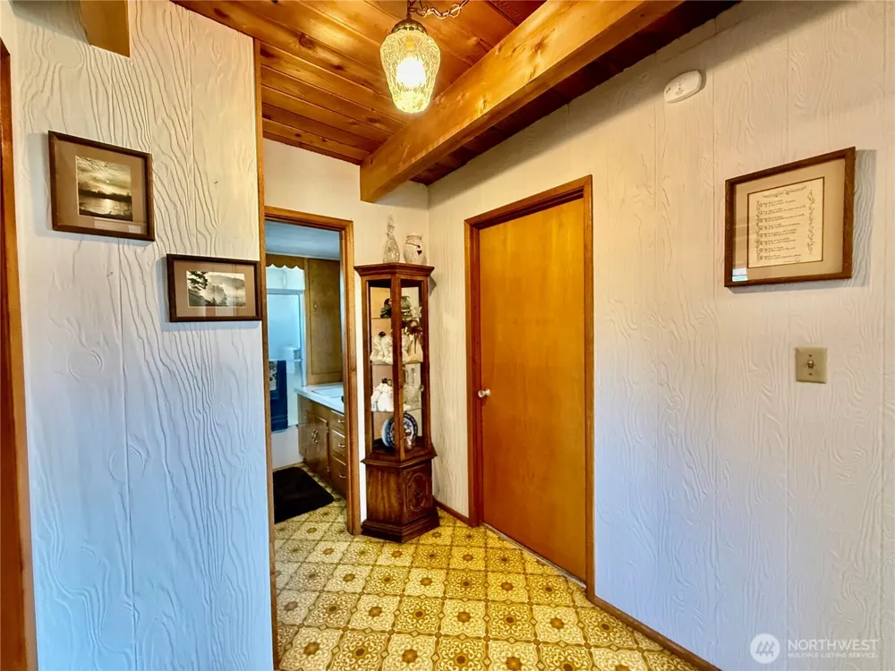 201 W Seattle Avenue Westport, WA 98595