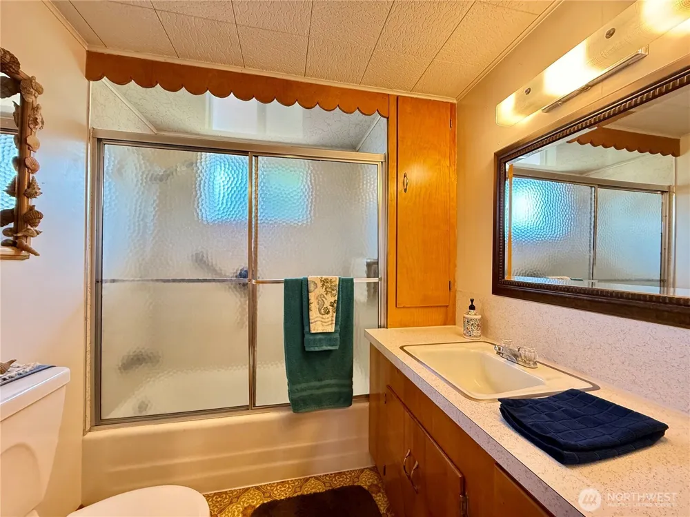 201 W Seattle Avenue Westport, WA 98595