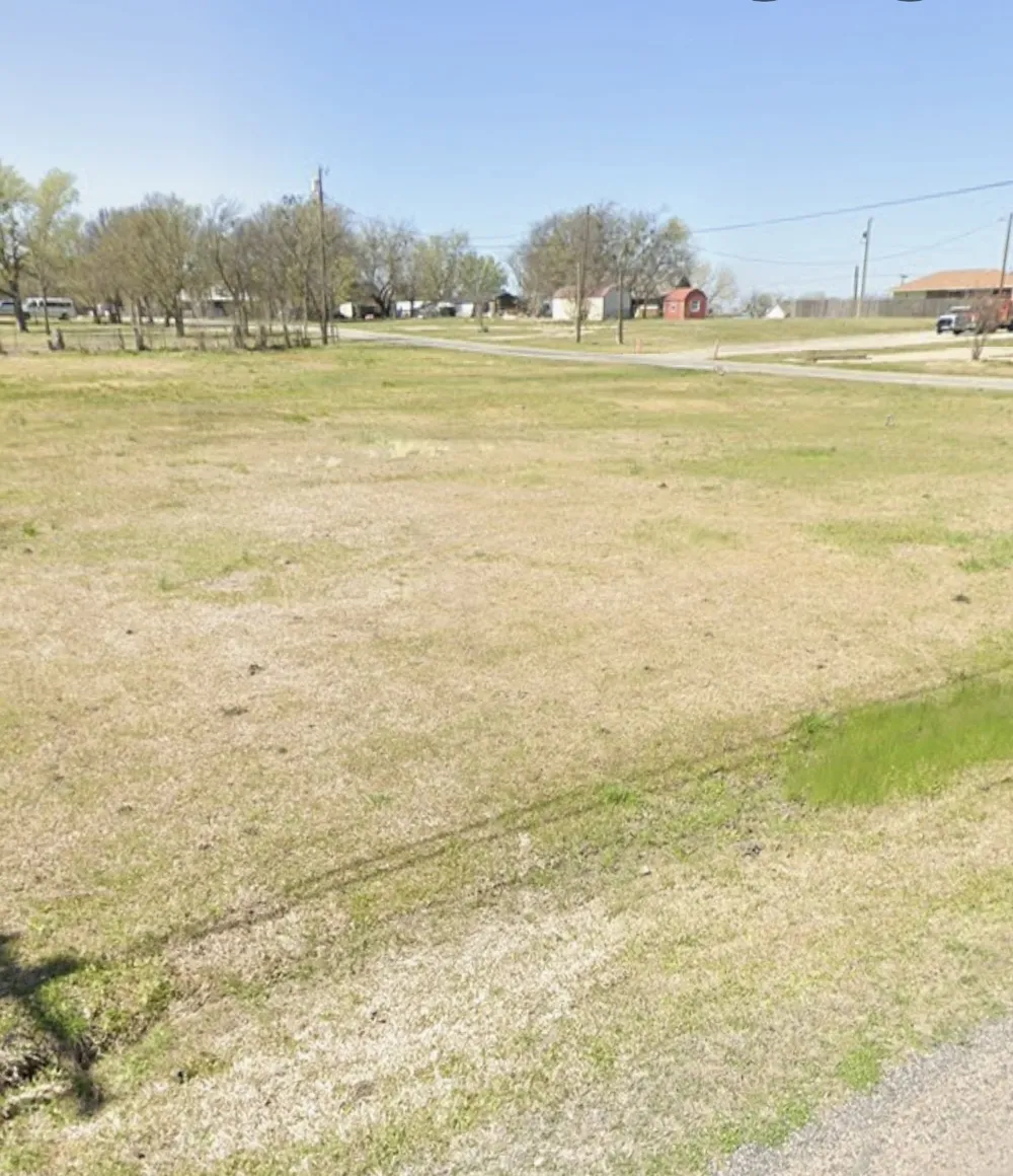 210 Mcelroy Street Southmayd, TX 76273