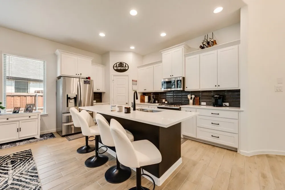 119 Palo Duro Bend Rhome, TX 76078