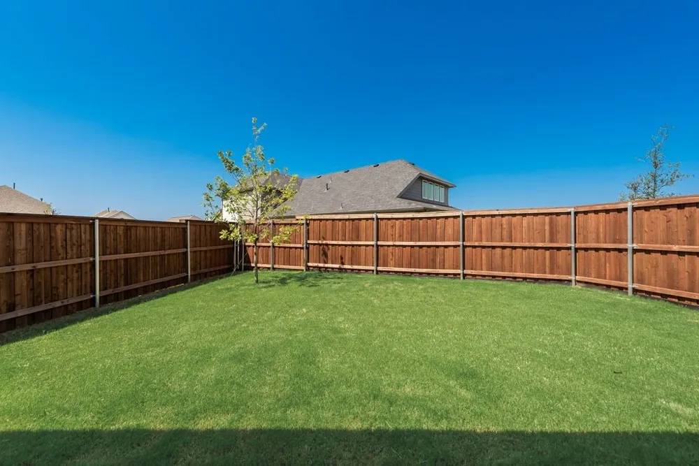 119 Palo Duro Bend Rhome, TX 76078