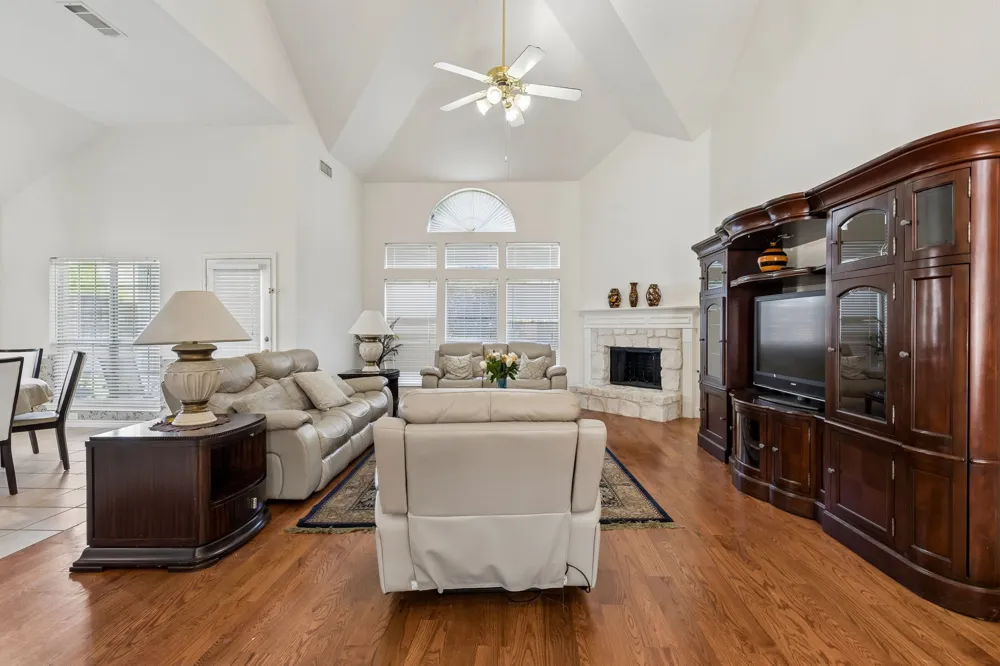 717 Morningside Trail Murphy, TX 75094
