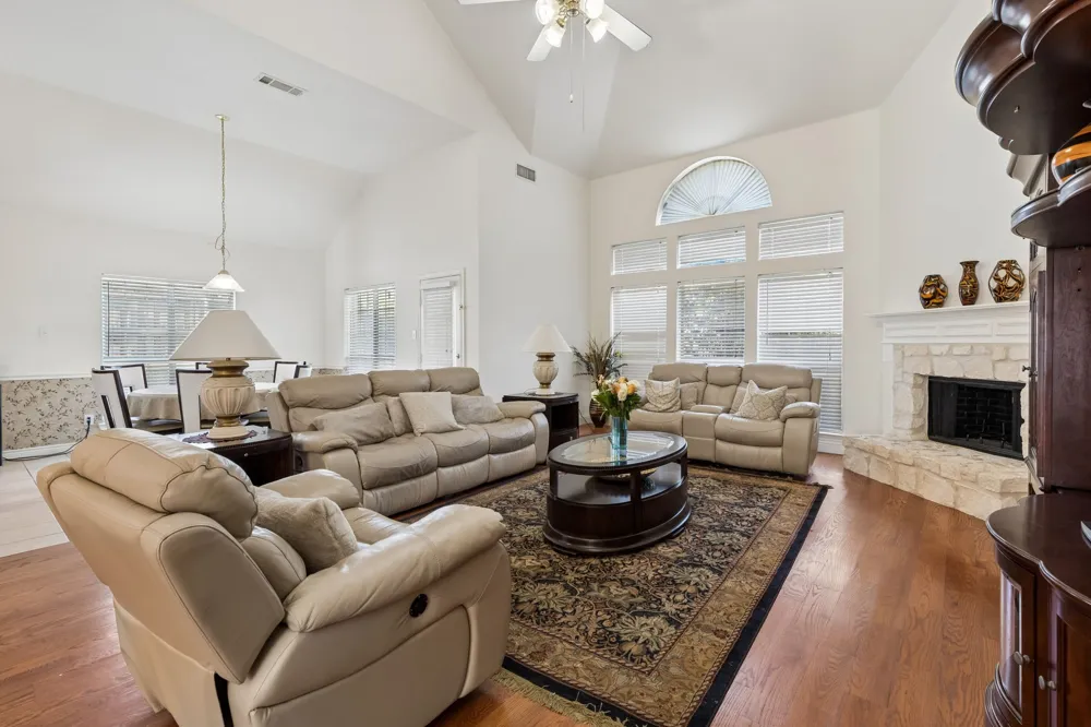 717 Morningside Trail Murphy, TX 75094