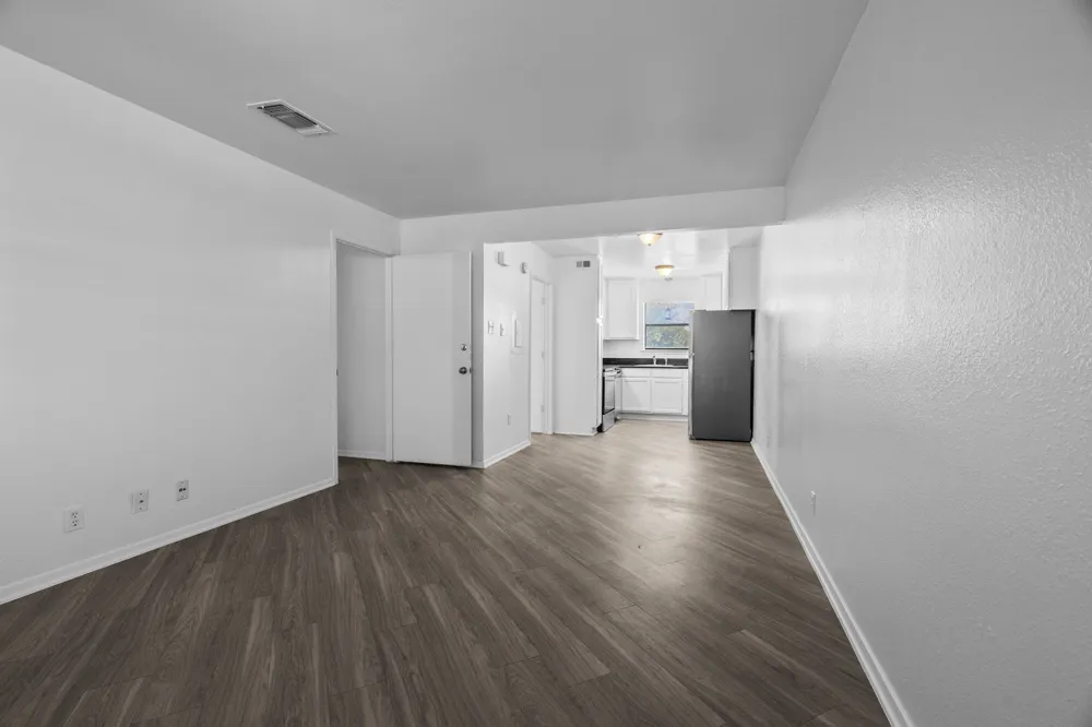 320 E 4th Street #208 Arlington, TX 76010
