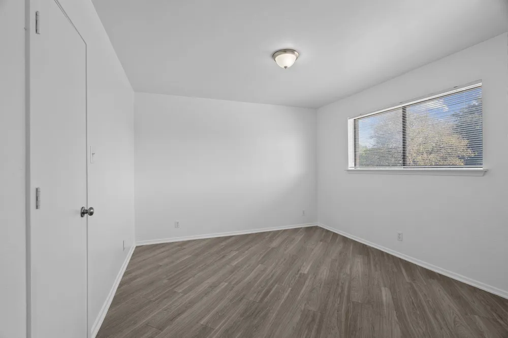 320 E 4th Street #208 Arlington, TX 76010