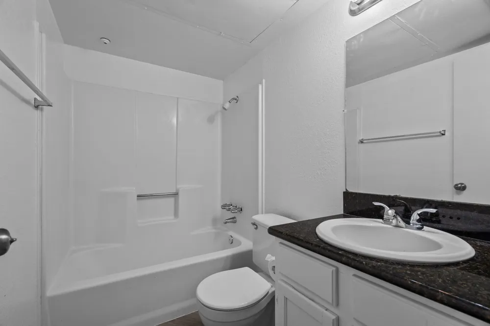 320 E 4th Street #208 Arlington, TX 76010