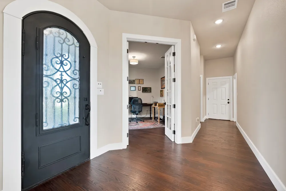 9688 Whispering Creek Terrace Grandview, TX 76050