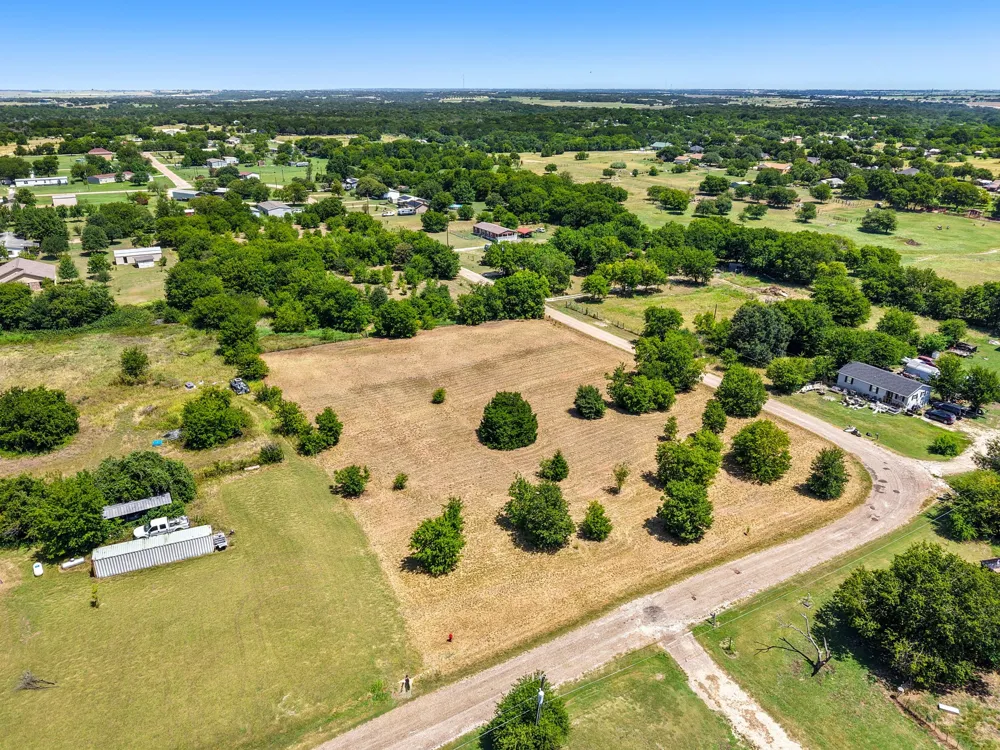1 Soules Circle Eddy, TX 76524