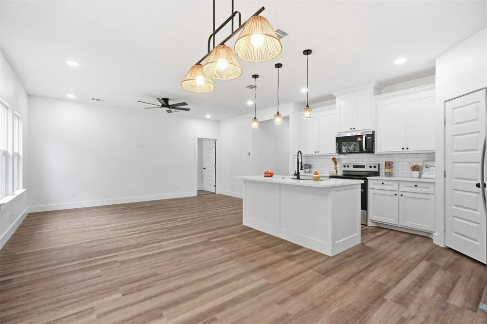5931 Forest Haven Drive Forest Hill, TX 76119